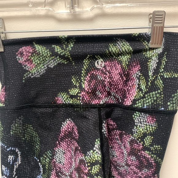 Lululemon high times 7/8 legging - Picture 7 of 13